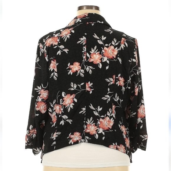 Torrid Black Floral Drape Blazer Size 00 - Picture 3 of 4